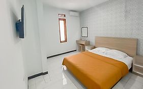 Ultima Syariah Cipanas Garut RedPartner